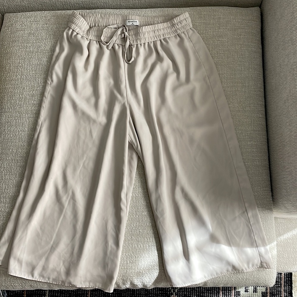 Aritzia Babaton Luiz High Rise Stretch Tie Waist Wide Leg Culotte Matte Pearl XL - Picture 3 of 9